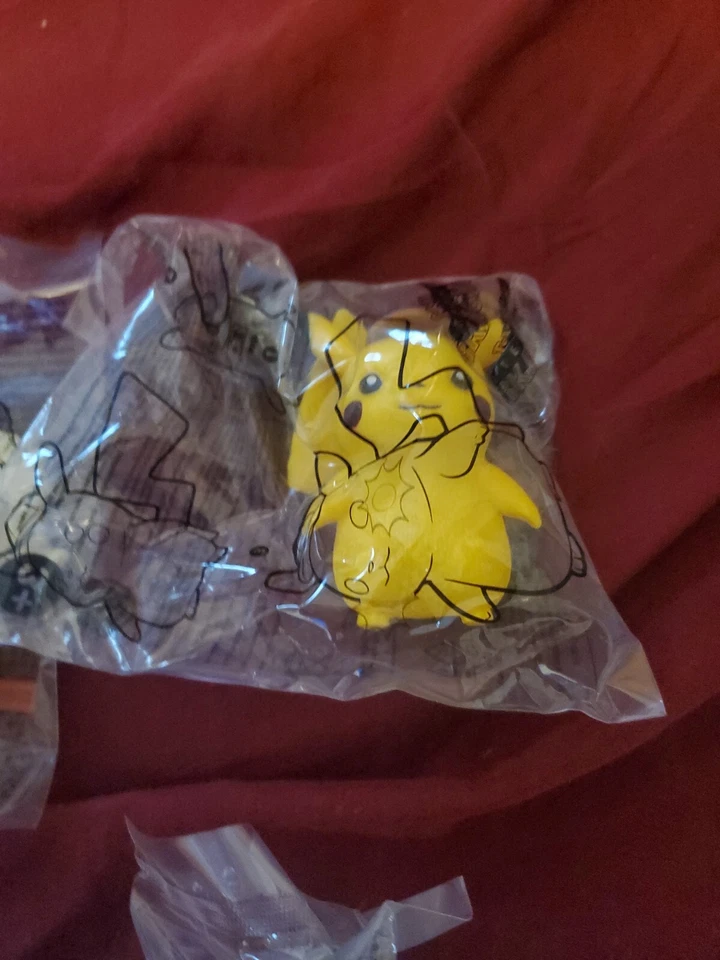 Pokemon Detective Pikachu Burger King Juego Completo de 6 Foto 2 de 4