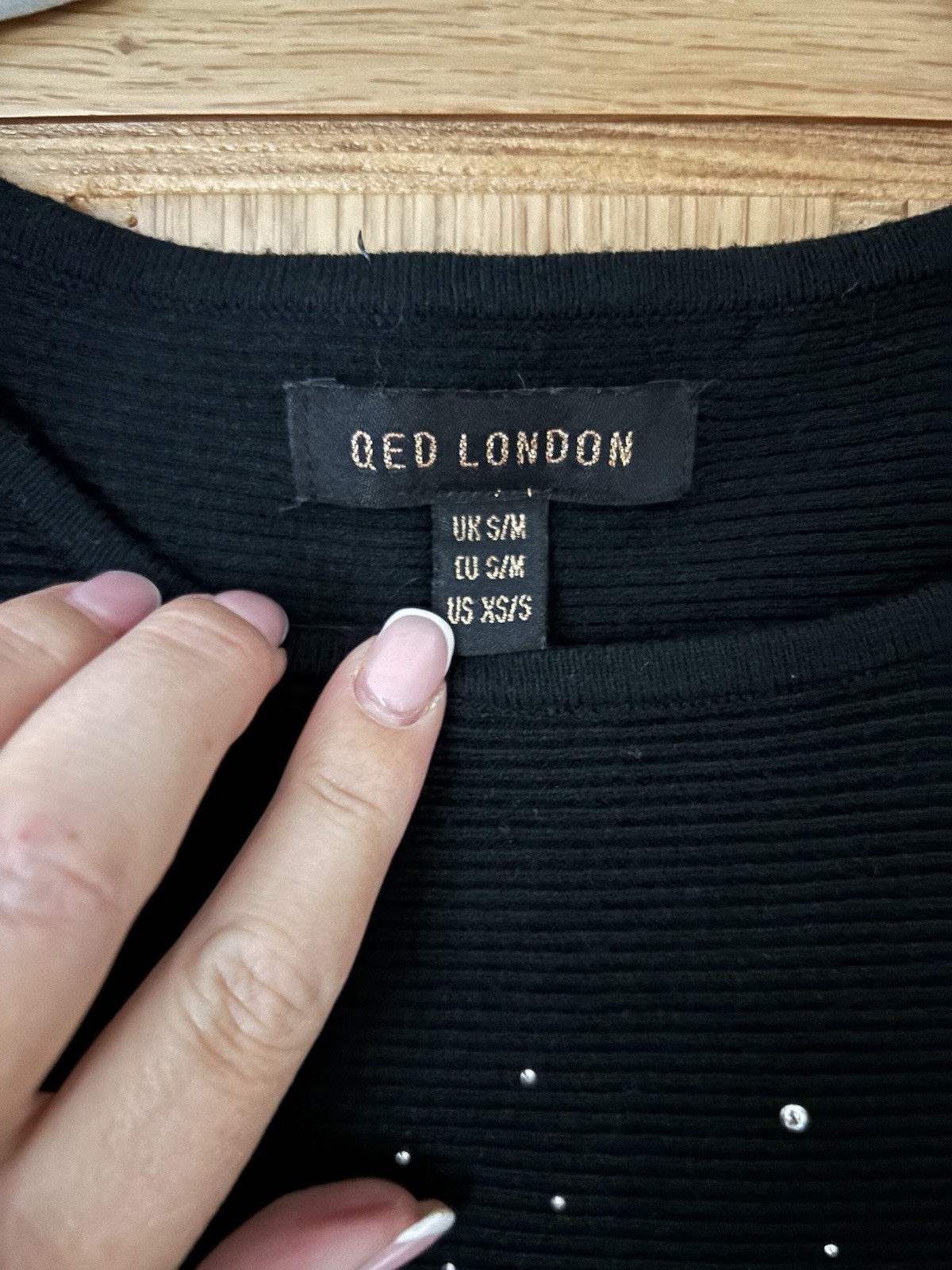 Ladies QED London Black Knit Star Rhinestone Jumper Size S Crew Neck ...