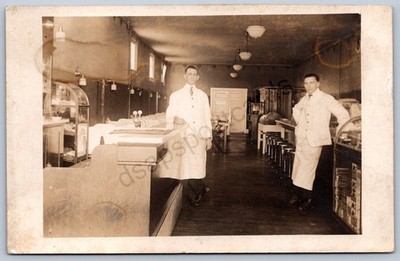 K39/ Waubun Minnesota RPPC Postcard c1910 Interior Soda Fountain 457