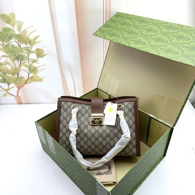 Gucci Coated Canvas Bags -- Handbag C535921633