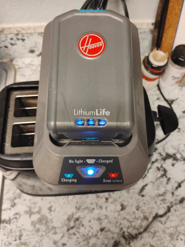 Batería y cargador Hoover VACUUM + 20V Litio Life BH03120 BH03200 OEM Foto 3 de 4