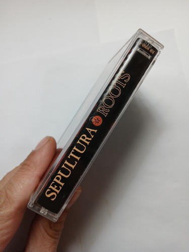 Sepultura Roots Cassette Tape RR 8900-4 Hardcore Metal 1996 - Picture 3 of 5