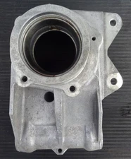 LATE 95 ALL 96  JAGUAR XJS REAR RIGHT  HUB carrier  MHF3290AA