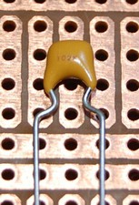 Image of Ceramic Disc Capacitor 1000pF 100v Tol  +/-10%  5, 10, 25, 50 pcs