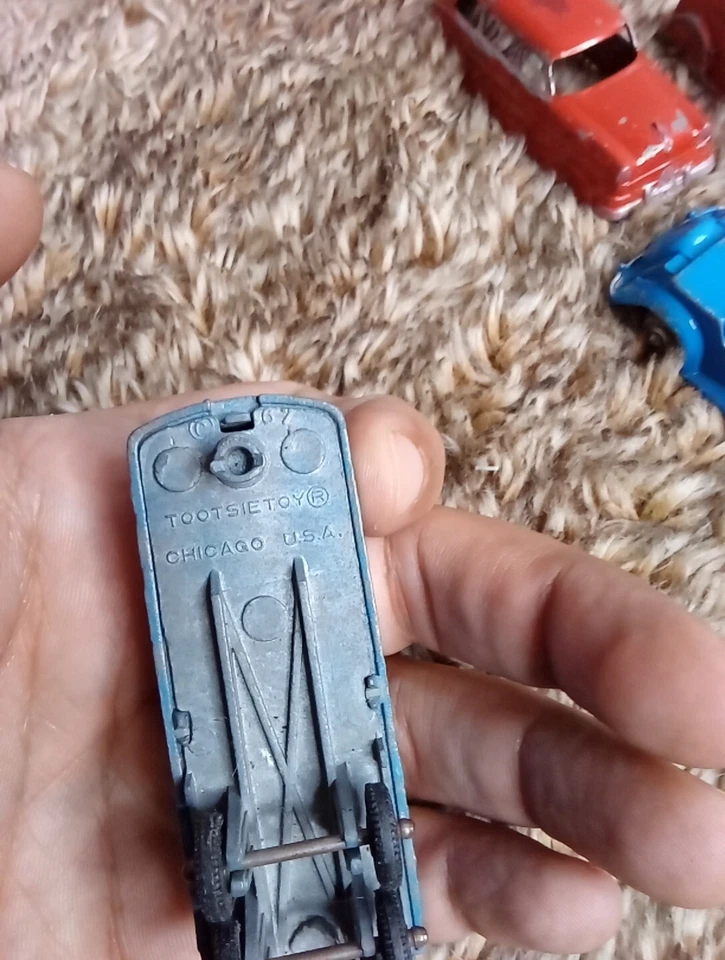 6 Vintage Tootsie Toy Metal Cars, Indy Race Car #7, Jaguar, Ford, Trailer ect - Image 3 of 4