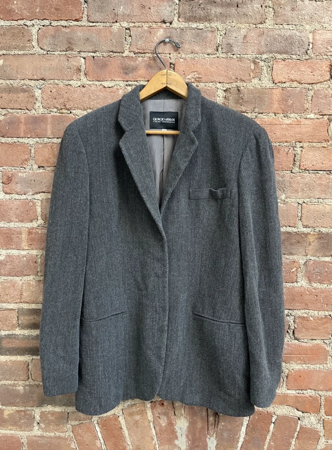 Giorgio Armani — Vintage Giorgio Armani Women's Jacket, Sz 42 Fuzzy Gray, Italy