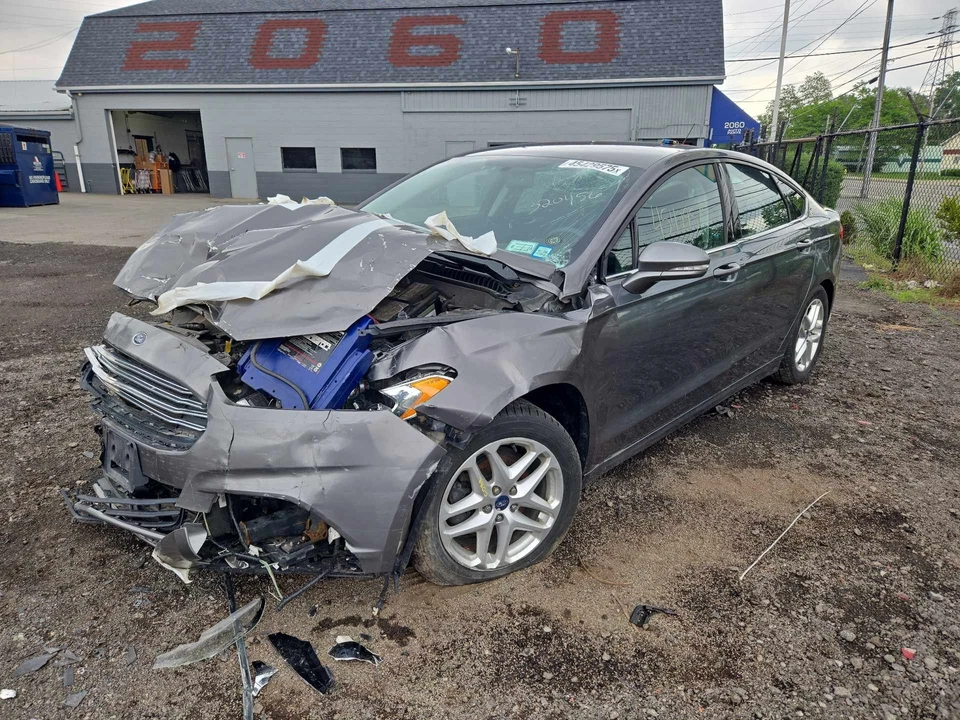 Cilindro maestro de freno usado se adapta a: Ford Fusion 2013 2,5 grado A Foto 2 de 4