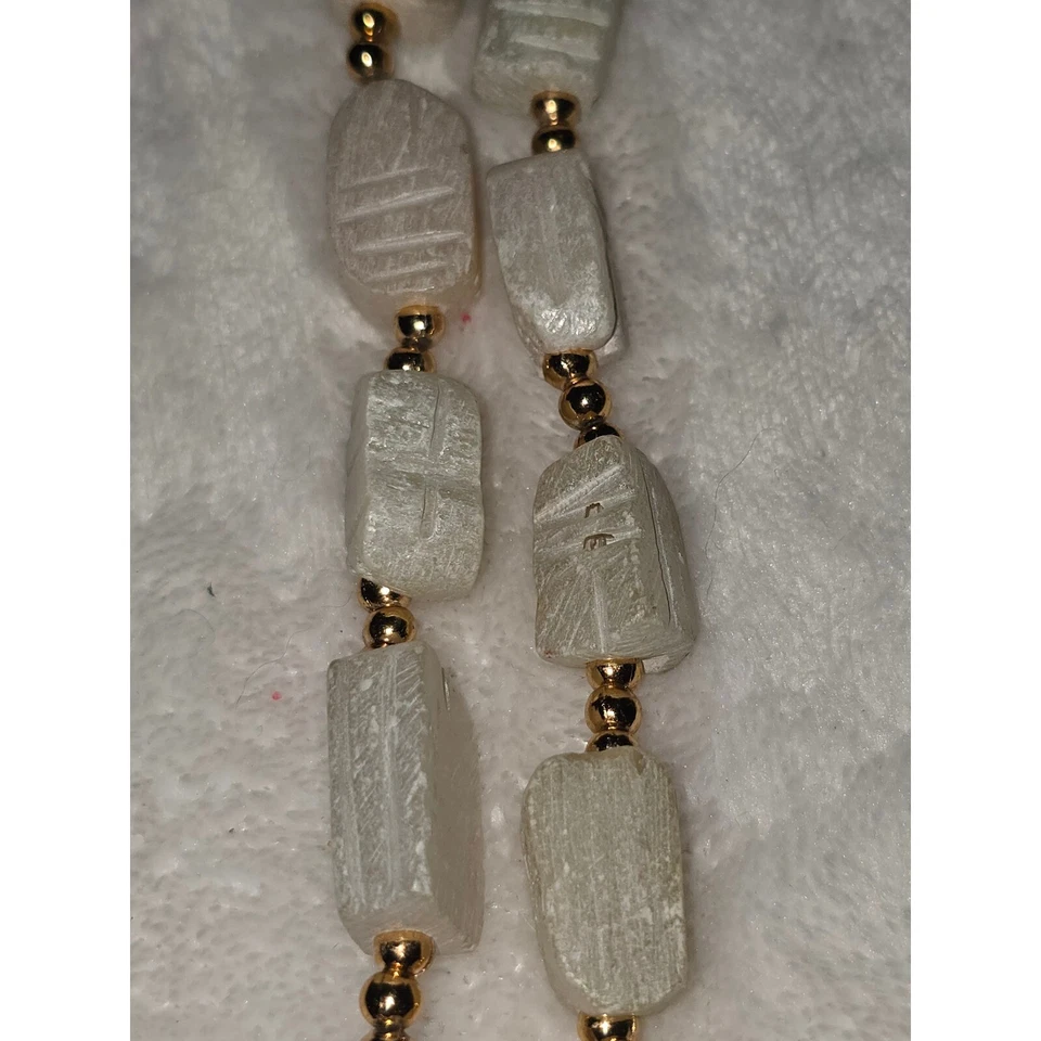 Collar de piedra egipcia tallada estilo antiguo colgante cuentas con acento dorado boho chic Foto 4 de 4