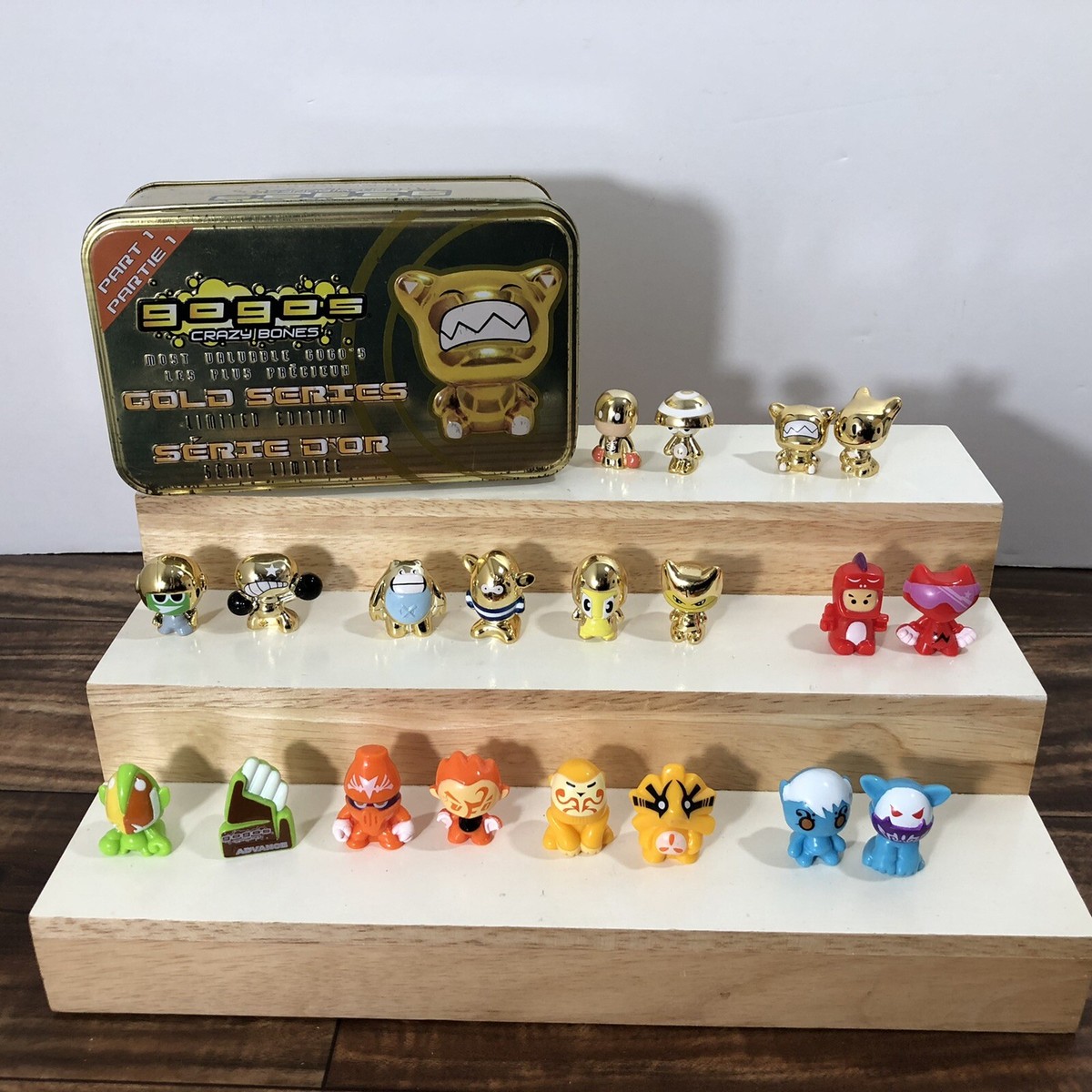 Lot of 20 Gogo Crazy Bones with Tin 10 Gold Series 10 Regular Nice