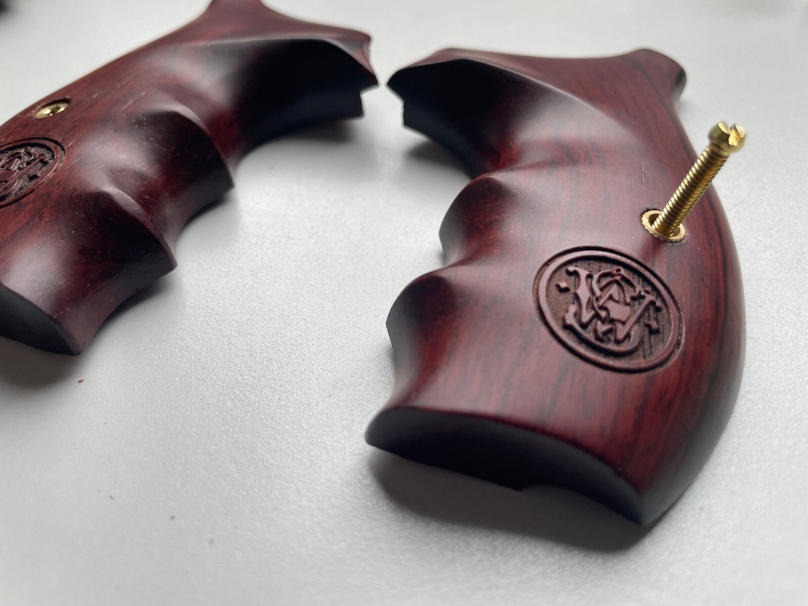 Gorgeous Rose wood Grips For S&W K/L Frame Round 686 Butt Smooth&Finger ...