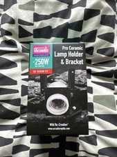 Arcadia Pro Ceramic Lamp holder & Bracket E27 250W Screw fit