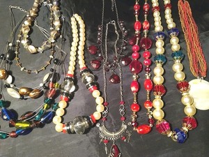 10 Chunky Beaded Necklace Lot Lucite Statement Jewelry Faux Pearl Glass (B-501)