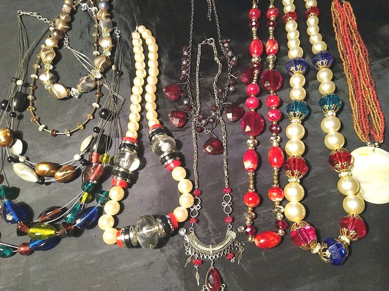 10 Chunky Beaded Necklace Lot Lucite Statement Jewelry Faux Pearl Glass (B-501)