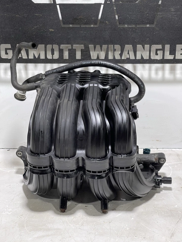 Coletor de admissão 2.4 4 cilindros com trilho de combustível e injetores 03-06 Jeep TJ Wrangler fabricante de equipamento original CC - Imagem 2 de 4