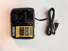 DeWalt 4 Amp Battery Charger 12V  20V Volt MAX Li Ion Model DCB1104