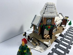 LEGO Christmas: Winter Village Station only from 10249 (2017) see description