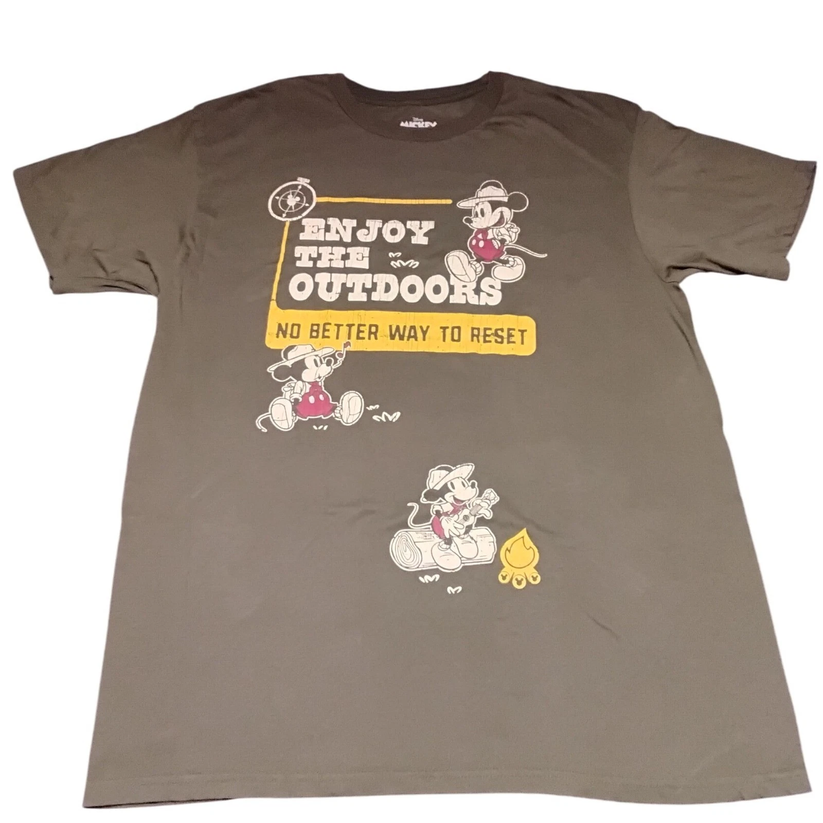 Disney Mickey and Friends Enjoy the Outdoors Graphic T Shirt XL