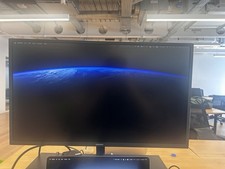 Samsung UJ590 32" 4K UHD Monitor 60Hz 4ms, HDMI, DisplayPort