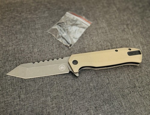 Off Grid Knives Viper V2 Coyote g10 scales New!!