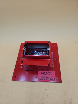 Edwards SIGA-DMP Duct Detector Mounting Plate.
