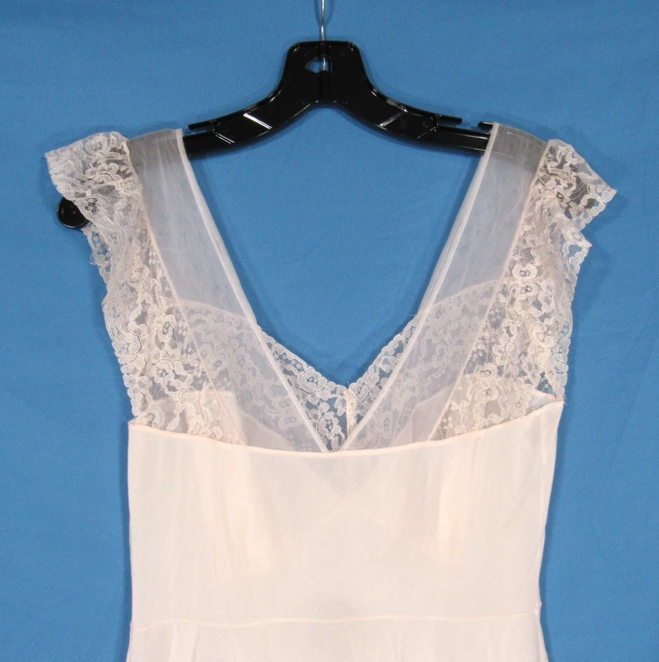 Camisón de salón vintage Vanity Fair fino de nailon rosa pálido encaje floral transparente talla 34 Foto 4 de 4