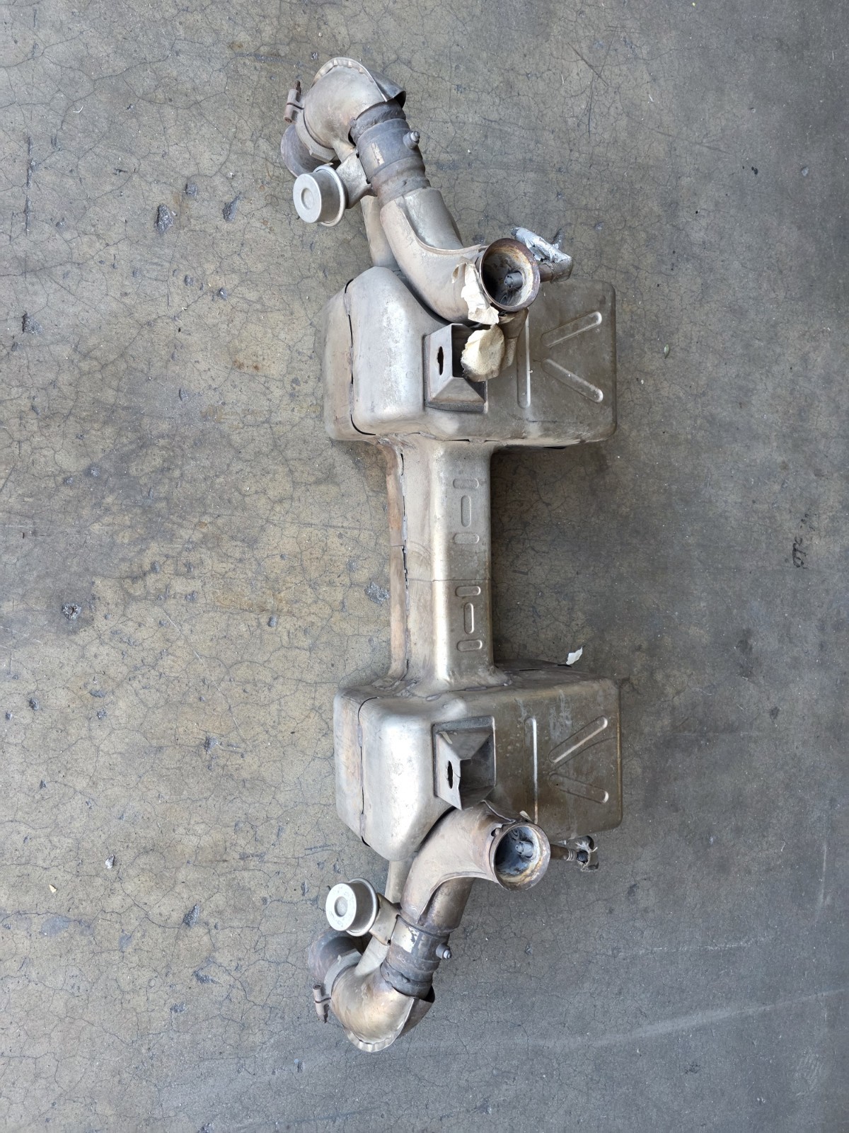 LAMBORGHINI GALLARDO EXHAUST MUFFLER OEM 400251052  5.0L V10