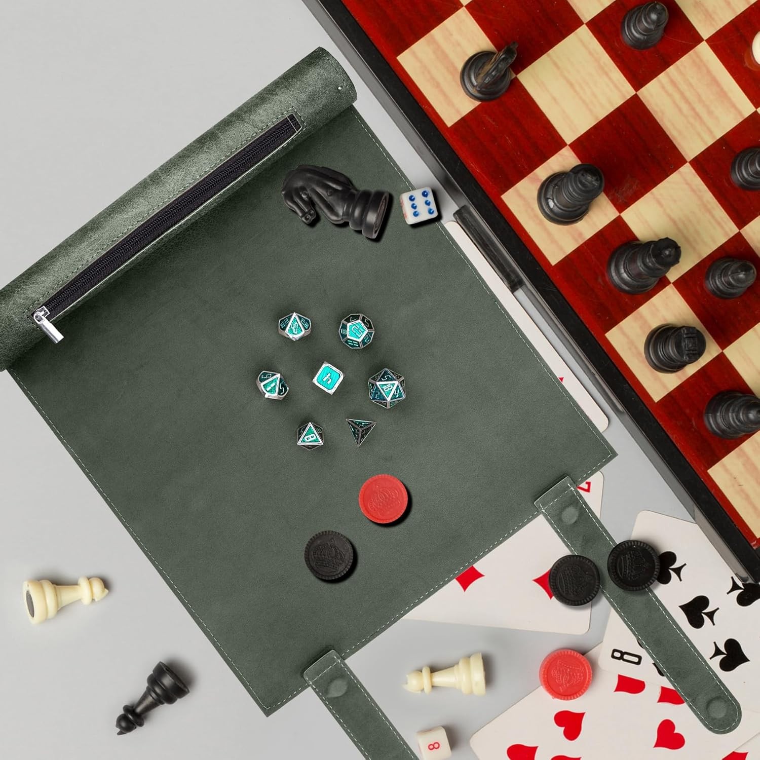 SIQUK 2 Pieces Magnetic Dice Mat Tray Rolling with Zipper PU Green, Camel 