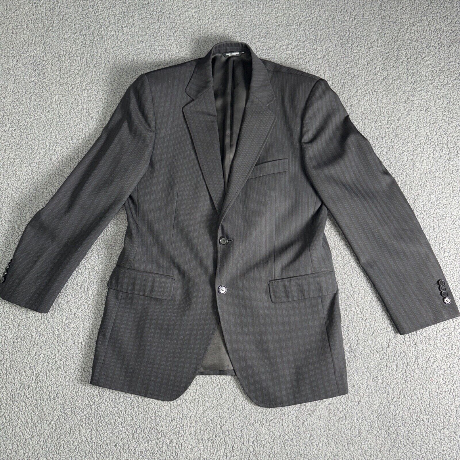 Foto 1 di 24