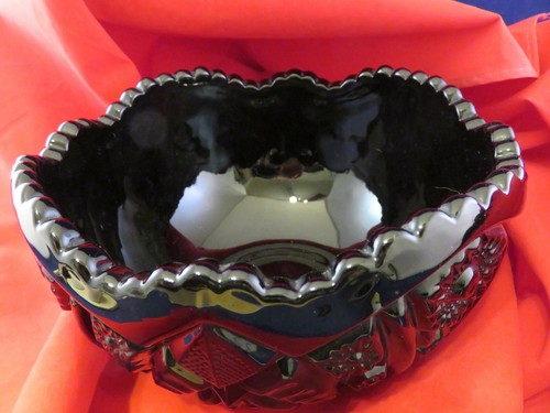 Black Pressed Glass Bowl by Indiana Glass, Monarch Pattern (1294) - Picture 3 of 11