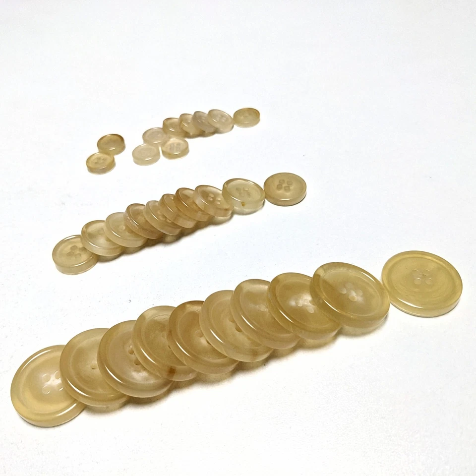 A Lot of 10 Genuine Horn Buttons for Suit Jacket, Blaze 4-Hole Flat Beige - Image 4 of 4