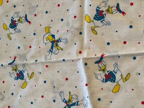Disney Fabric Donald Duck Disney Productions 45" 1 Yard - Picture 4 of 6