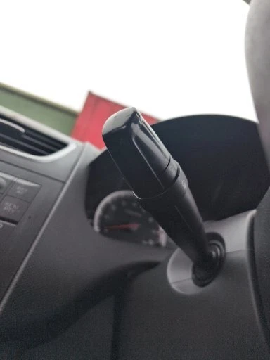 SUZUKI SWIFT 2011-2017 LIMPIAPARABRISAS E INDICADOR TALLO Y ANILLO COMPLETO Foto 2 de 3