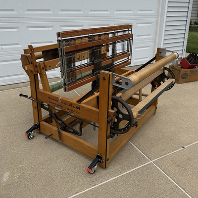 Weaver's Delight Newcomb Loom Co. 344 Floor Hand Loom, 4 Shaft Rug/Tapestry