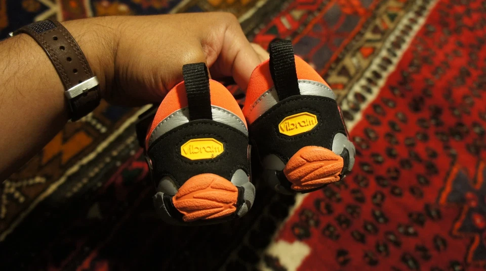 Zapatos de entrenamiento cruzado para mujer Vibram FiveFingers V-Train talla EE. UU. 7-7,5 17W6604 Foto 3 de 4