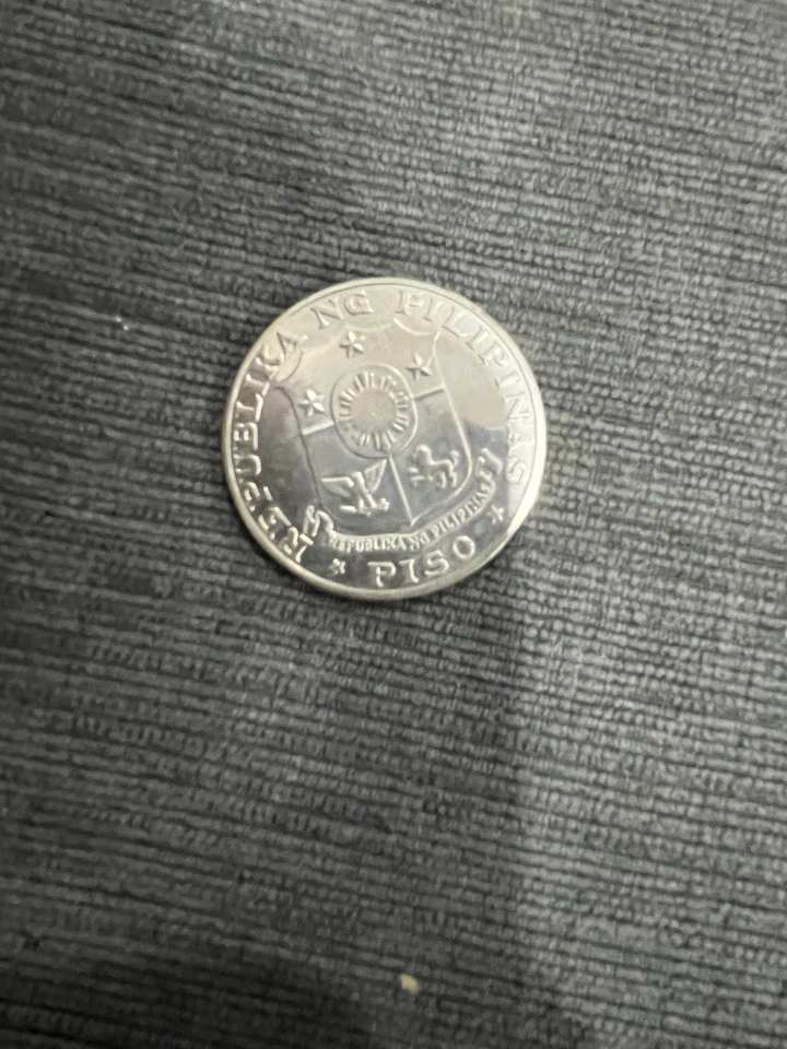 1969 PHILIPPINES Silver “PISO” Low Mintage EMILIO AGUINALDO Birth COMMEMORATIVE - Image 2 of 2