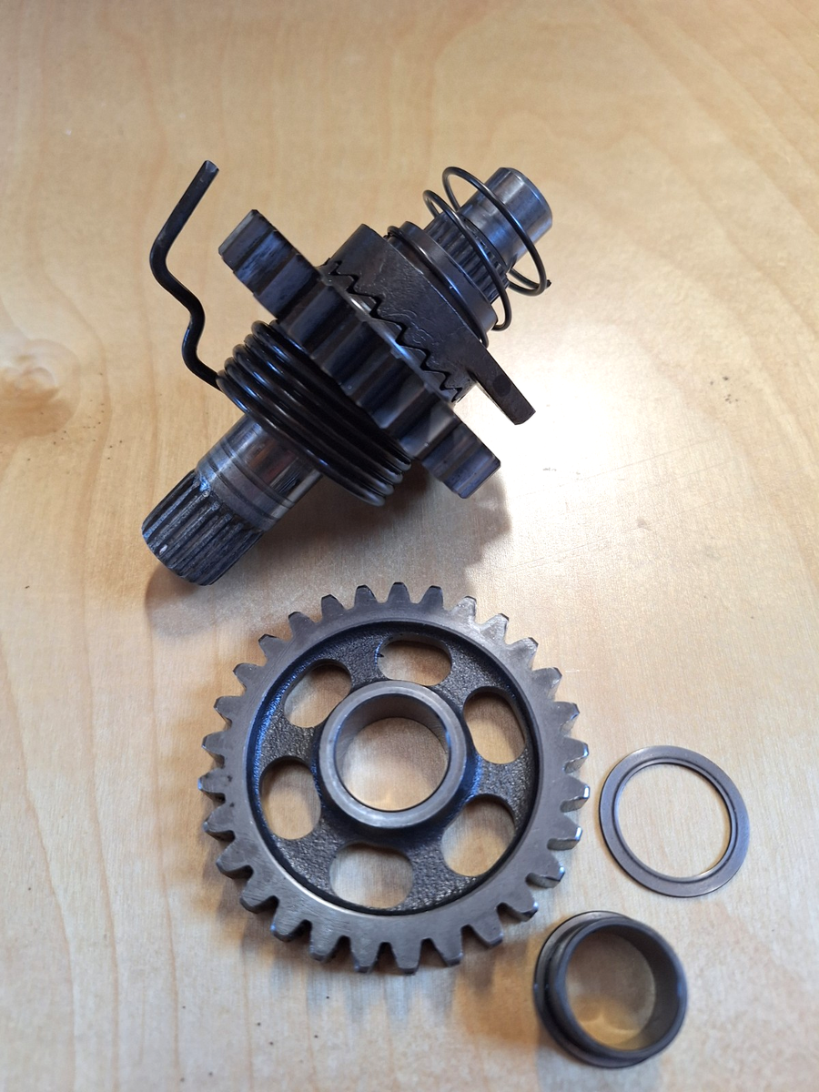 1990 88-91 HONDA CR250 CR250R Kick Start Shaft Gear Spur Spring