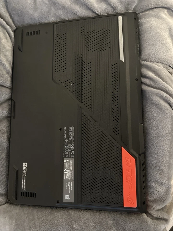 Asus ROG Strix G17 - Bild 3 von 4