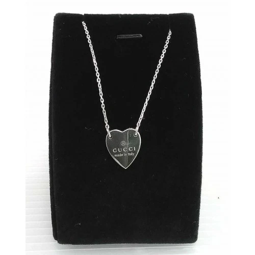 Collana Gucci motivo cuore 223512 J8400 8106 Giappone