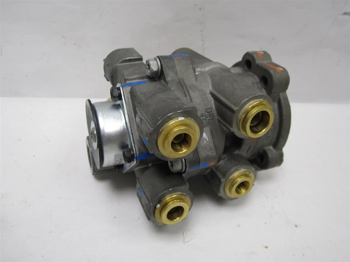 K141875 NEW BENDIX E-8P FOOT BRAKE VALVE ASSEMBLY 6712574C91 | eBay