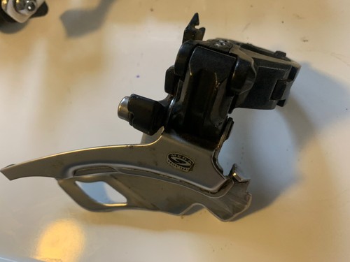 Acquista il deragliatore posteriore Shimano Deore Shadow RD-M6100 12V l Spedizione gratuita