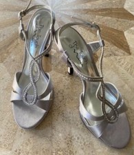 Women's Silver Stilletos Size 8M 38Eur 4 inch heels Nina The Touch
