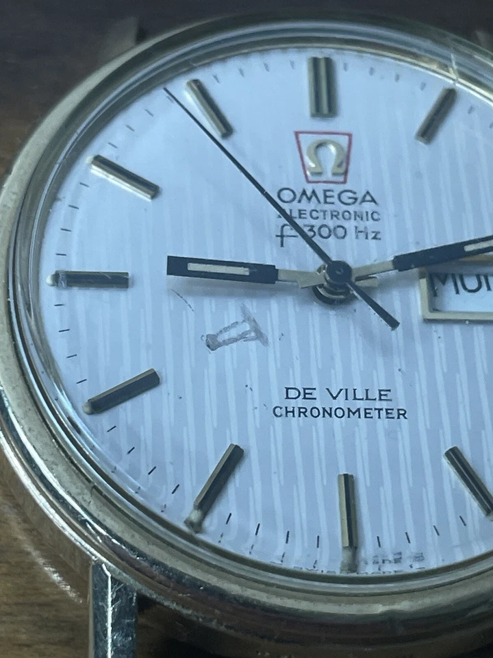 Reloj Omega Electrónico Vintage f300Hz 198.0033 1973 Trabajo Regalo FTD SIN PROBAR Como Está Foto 2 de 4
