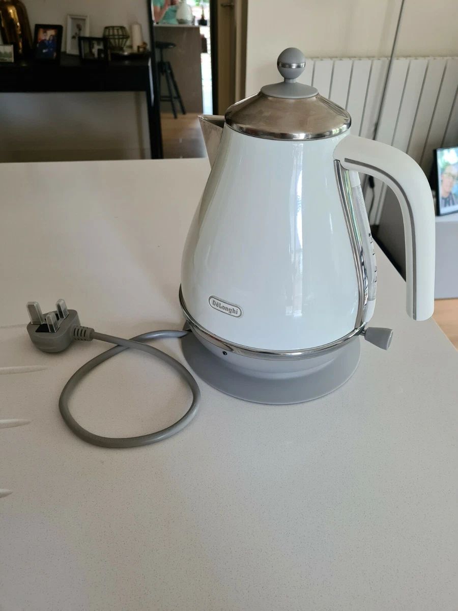 Delonghi icona top kettle white