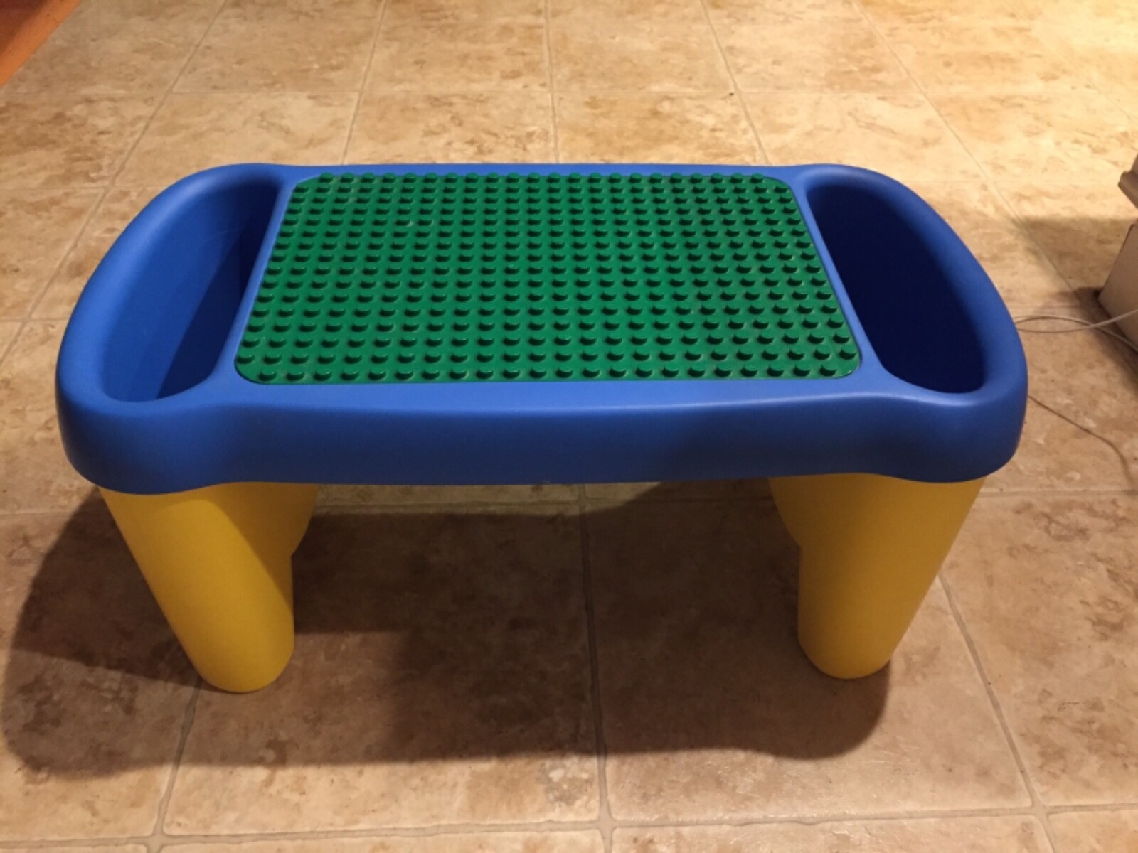 Lego DUPLO 3125 Lap Table Baseplate top W Side Storage Compartments Bins VGUC Lego DUPLO 3125 Lap Table Baseplate top W Side Storage Compartments Bins VGUC