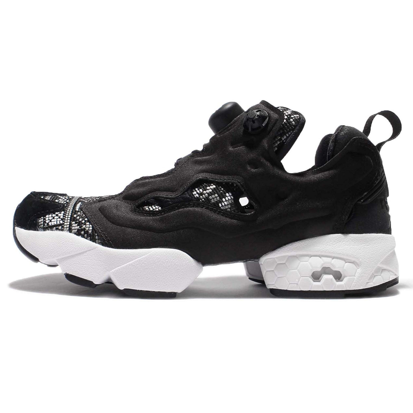 Кроссовки Reebok Instapump Fury GT Schuhe Turnschuhe Sportschuhe schwarz BD4462 15390₽