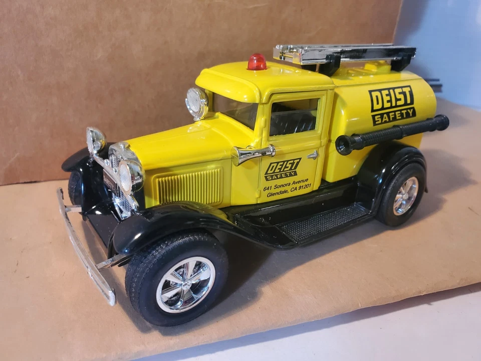 Liberty Classics Deist Safety Ford Model A Fire Tanker Die-Cast Bank 1:25 NEW LE - Image 3 of 4