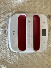 Cricut EasyPress 2 Heat Press Machine (9 in x 9 in), Ideal for T-Shirts, Tote Ba