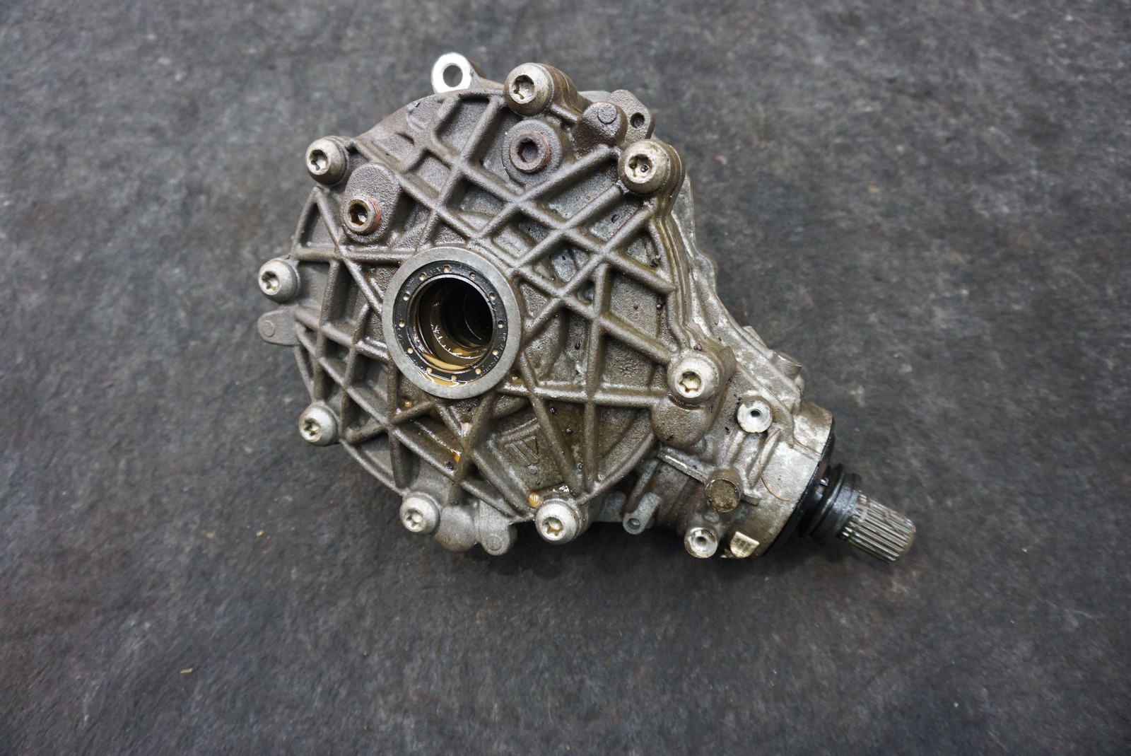 Front Axle Differential Carrier OEM 670038421 Maserati Quattroporte S 2014-17+