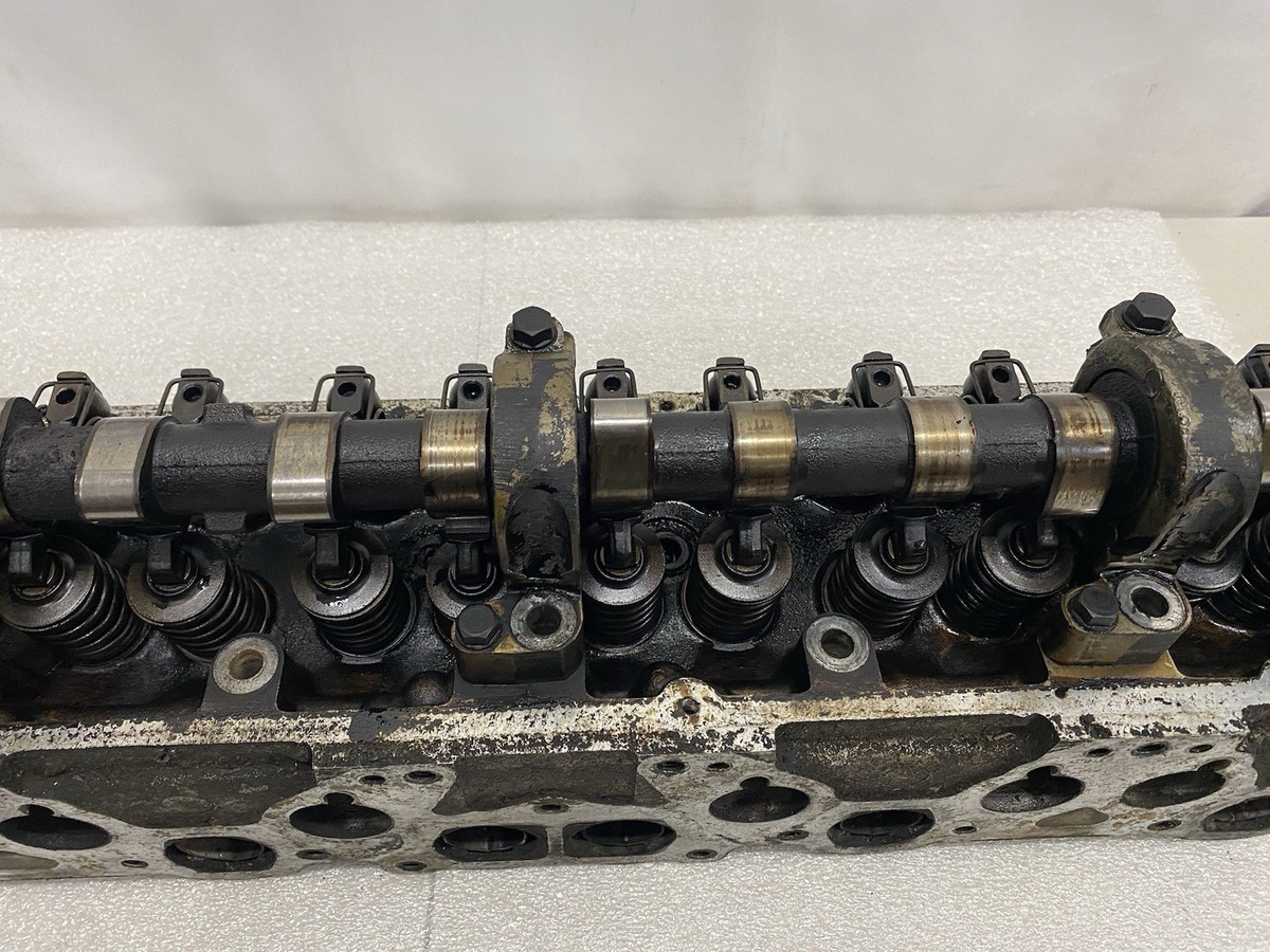 Nissan Datsun 280Z 280ZX P79 2.8L L28 Engine Cylinder Head w