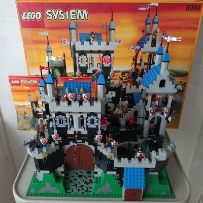 LEGO System Castle Royal Knight's Castle 6090 In 1995 Used W/Manual & Box As Is